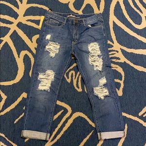 NWT Destroyed Cropped Skinny Jeans